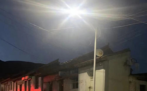 农村院子里最适合的福海太阳能路灯亮度与安装要点 农村院子里最适合的福海太阳能路灯亮度与安装要点